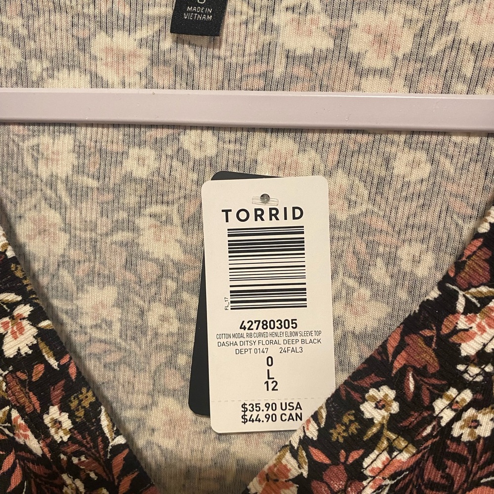 NWT Torrid Cotton Henley Elbow Sleeve Top in Women’s 0 (L12) - Picture 2 of 4